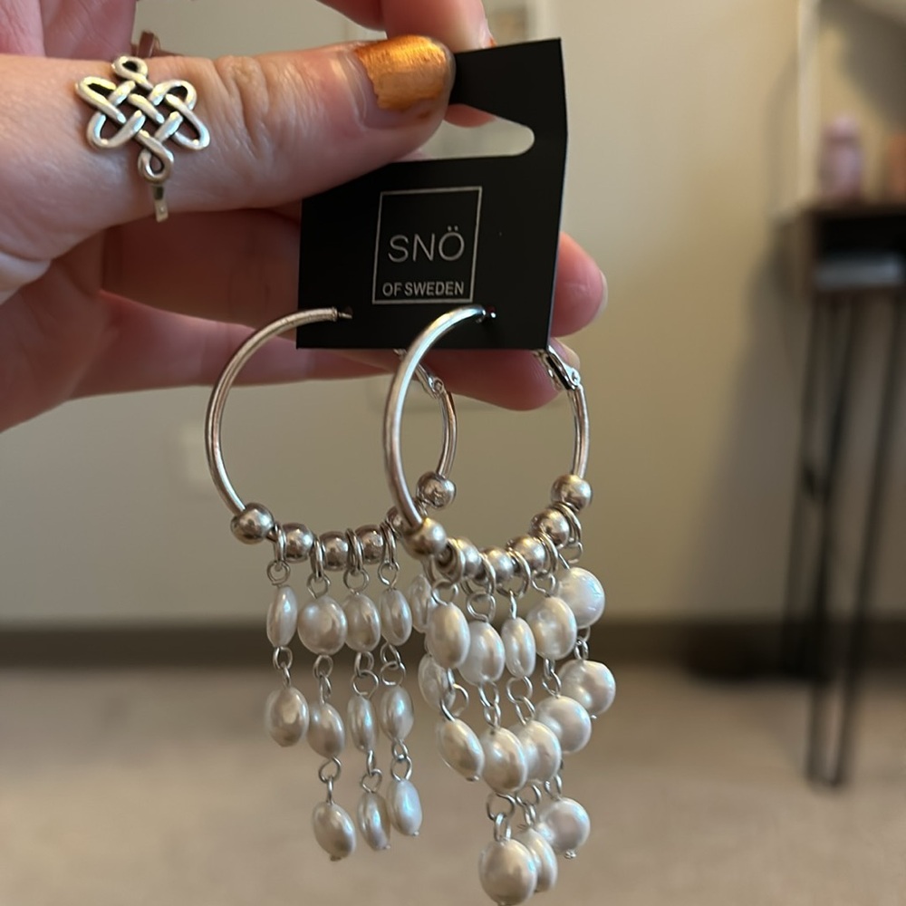 SNÖ silver earrings